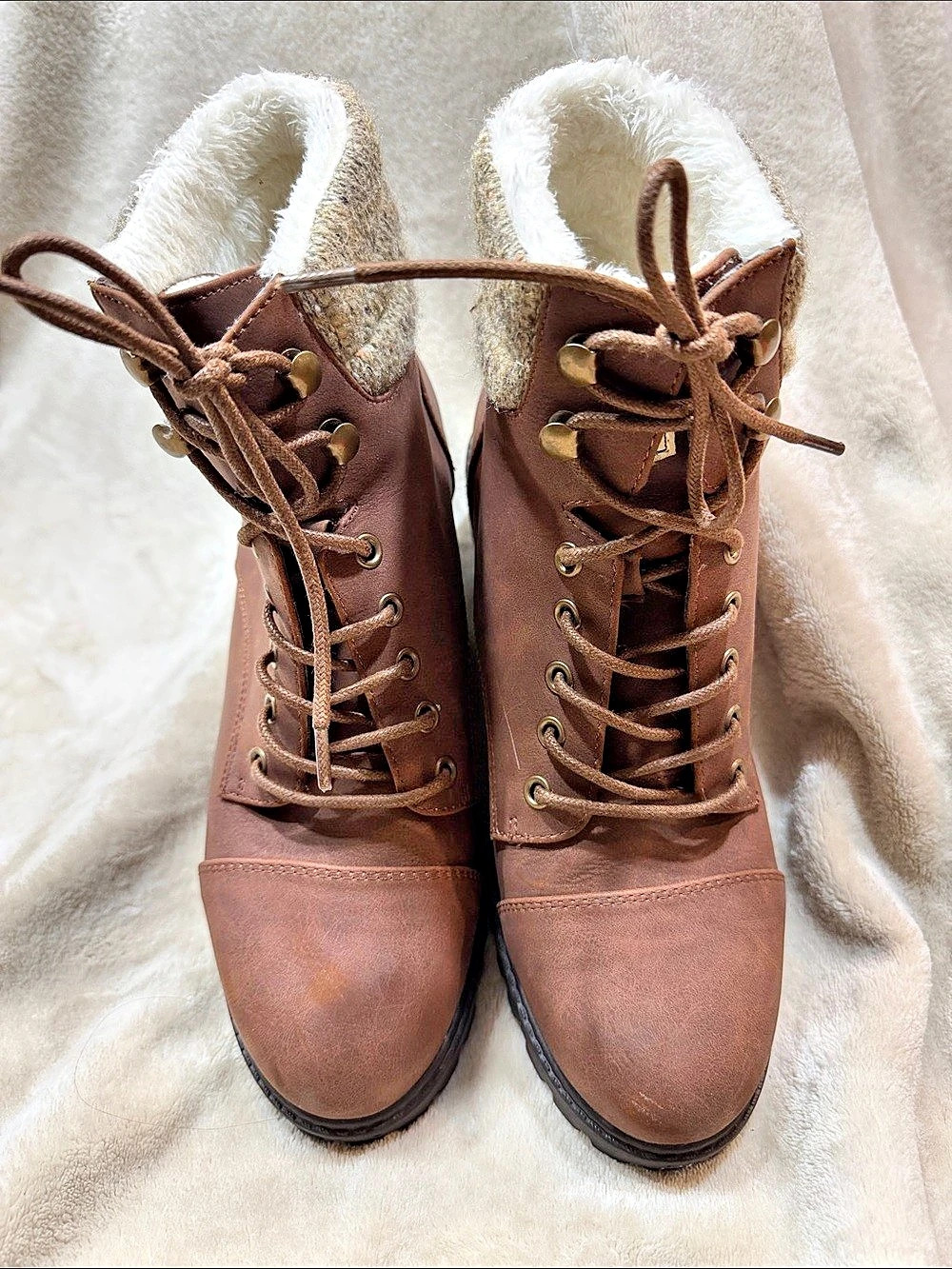 DLG Brown Lace-Up Winter Boots